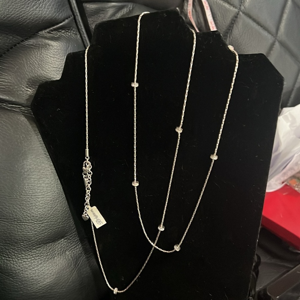 Brighton meridian necklace very pretty new.